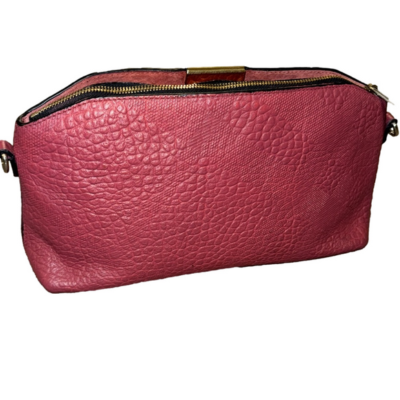 BURBERRY MAGENTA EMBOSSED CHECK LEATHER CHICHESTER CROSSBODY BAG - Picture 2 of 12